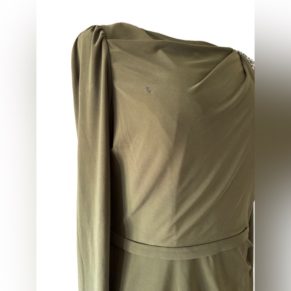 Mac Duggal 55695 evening dress with rhinestones stone shoulder - green -10 - Picture 6 of 6